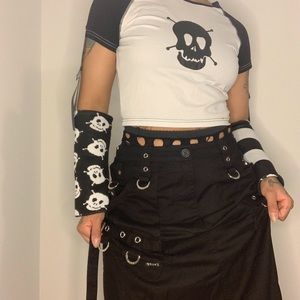 Black and White Cropped Tee [RARE]